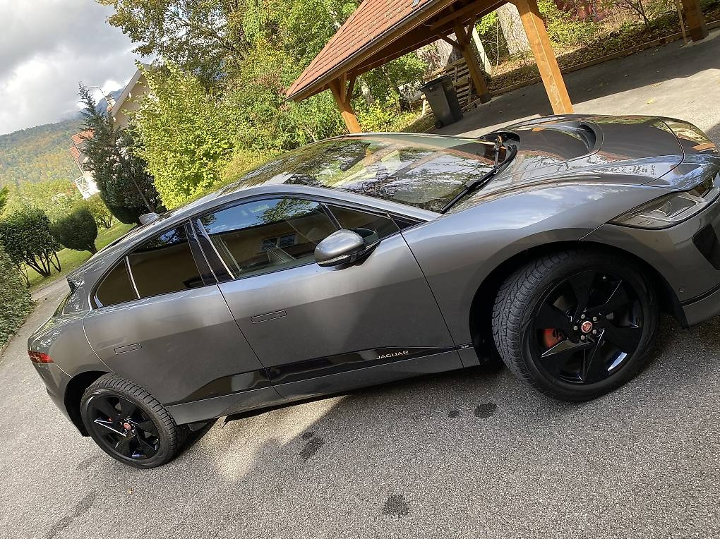 Jaguar I-Pace EV400 SE AWD